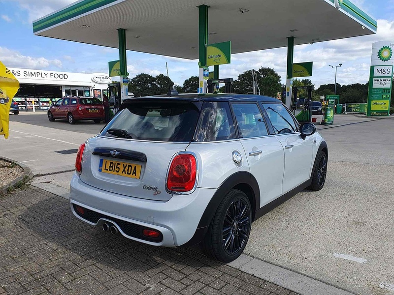 MINI Hatch Cooper SD - U10002132