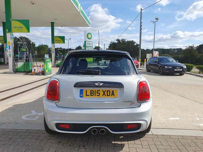 MINI Hatch Cooper SD - U10002132