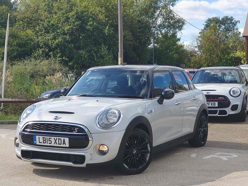 MINI Hatch Cooper SD - U10002132