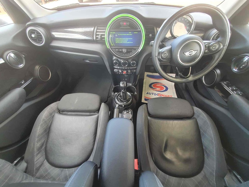 MINI Hatch Cooper SD - U10002132