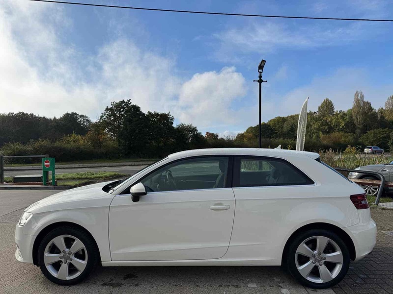 Audi A3 TFSI CoD Sport - U10002208