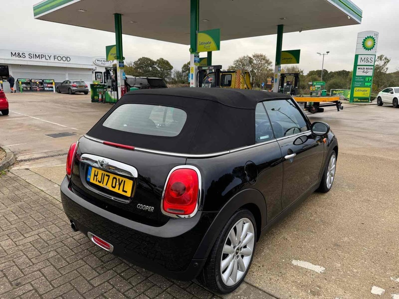 MINI Convertible Cooper - U10002224