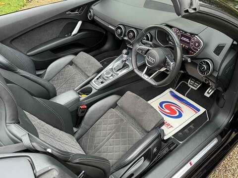 Audi TT TFSI S line - U10002247