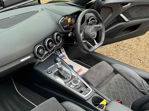 Audi TT TFSI S line - U10002247