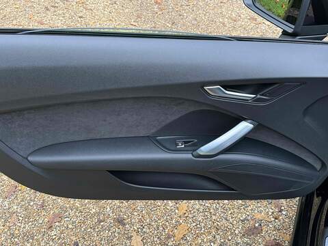 Audi TT TFSI S line - U10002247
