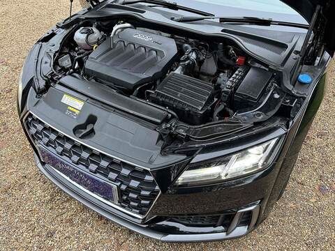 Audi TT TFSI S line - U10002247