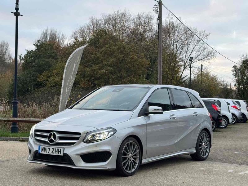 Mercedes-Benz B Class B180d AMG Line - U10002251