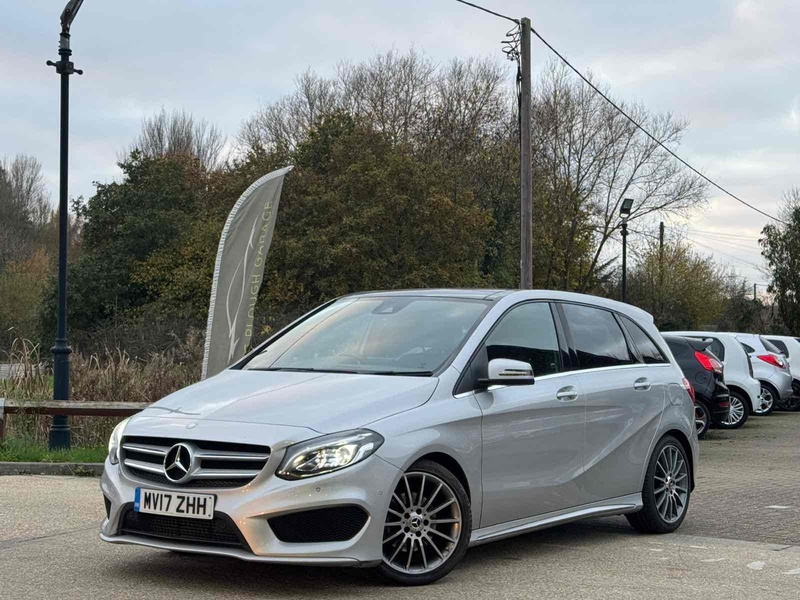 Mercedes-Benz B Class B180d AMG Line - U10002251