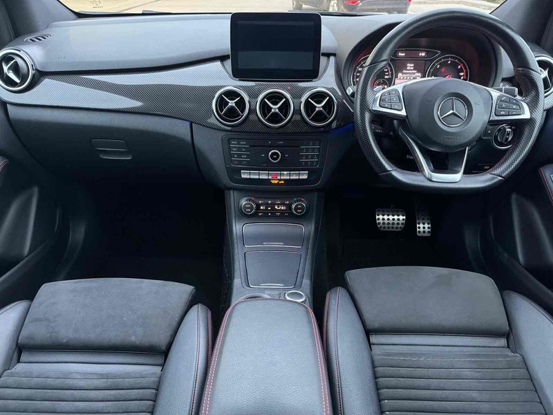 Mercedes-Benz B Class B180d AMG Line - U10002251