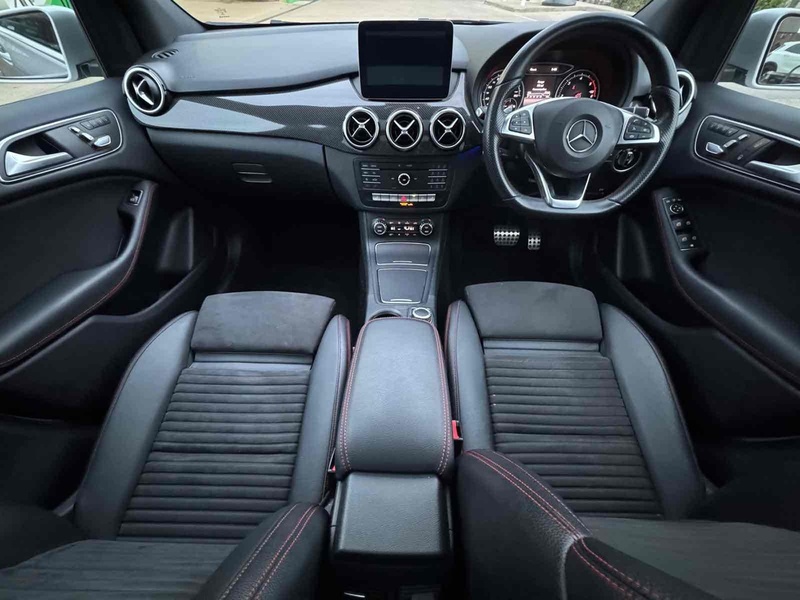 Mercedes-Benz B Class B180d AMG Line - U10002251