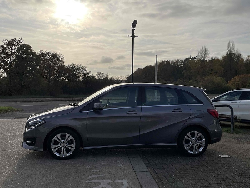 Mercedes-Benz B Class B200d Sport - U10002268