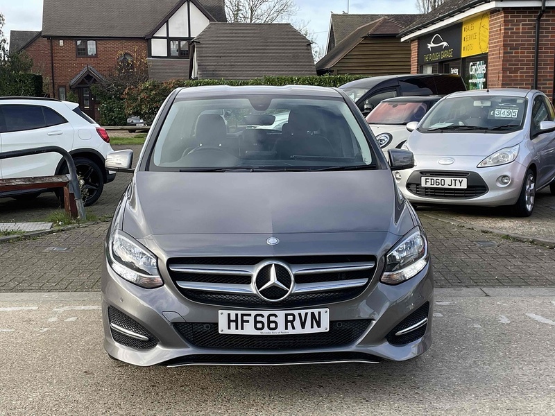 Mercedes-Benz B Class B200d Sport - U10002268