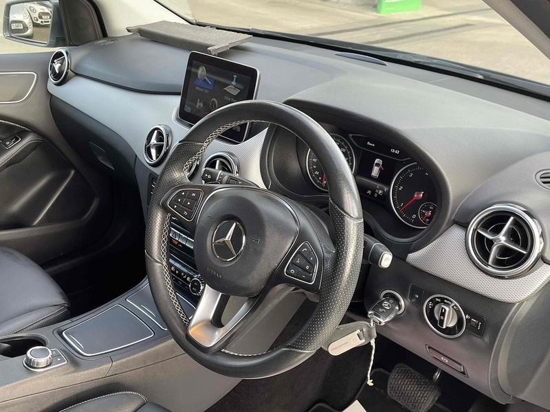 Mercedes-Benz B Class B200d Sport - U10002268