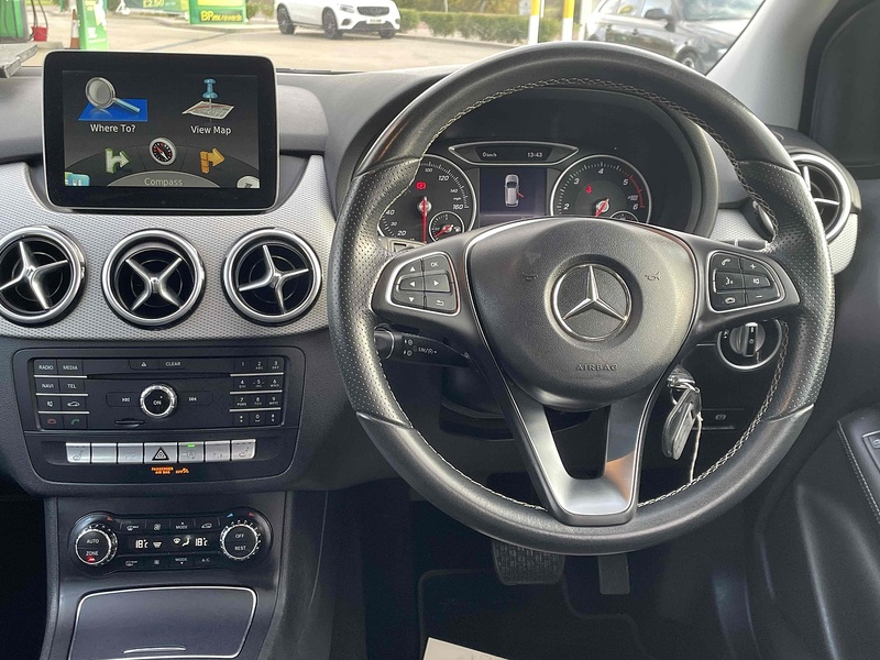 Mercedes-Benz B Class B200d Sport - U10002268
