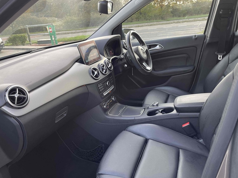 Mercedes-Benz B Class B200d Sport - U10002268