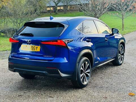 Lexus NX 2.5 300h F Sport E-CVT 4WD Euro 6 (s/s) 5dr - U10002295