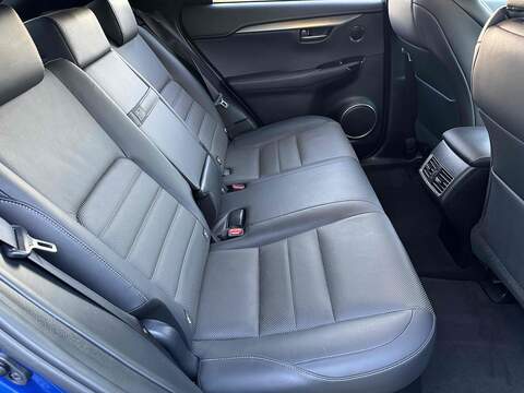 Lexus NX 2.5 300h F Sport E-CVT 4WD Euro 6 (s/s) 5dr - U10002295