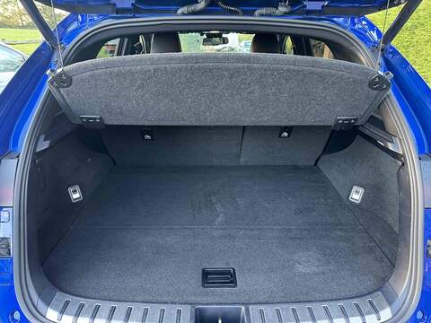 Lexus NX 2.5 300h F Sport E-CVT 4WD Euro 6 (s/s) 5dr - U10002295