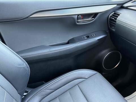 Lexus NX 2.5 300h F Sport E-CVT 4WD Euro 6 (s/s) 5dr - U10002295