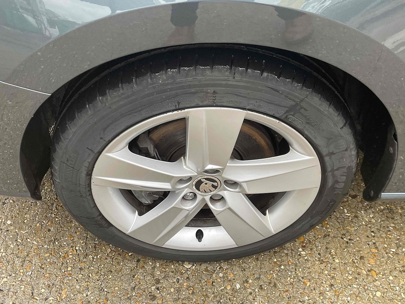 Skoda Fabia TSI SE L - U10002321