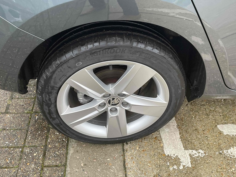 Skoda Fabia TSI SE L - U10002321