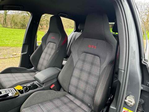 Volkswagen Golf TSI GTI - U10002360