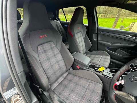 Volkswagen Golf TSI GTI - U10002360