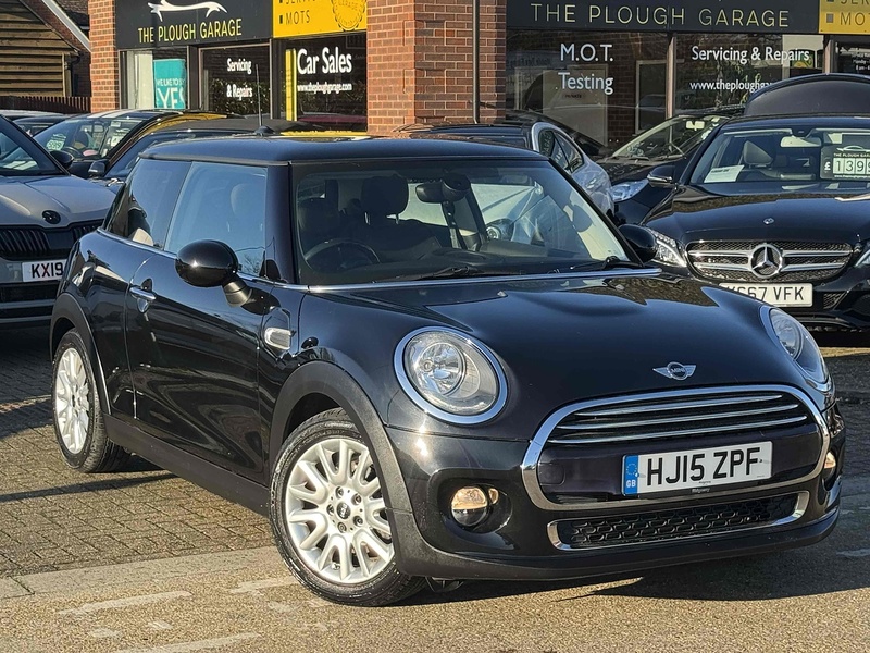 MINI Hatch Hatch 1.5 Cooper Auto Euro 6 (s/s) 3dr - U10002389