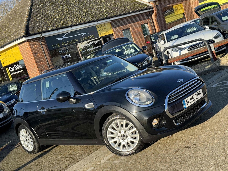 MINI Hatch Hatch 1.5 Cooper Auto Euro 6 (s/s) 3dr - U10002389