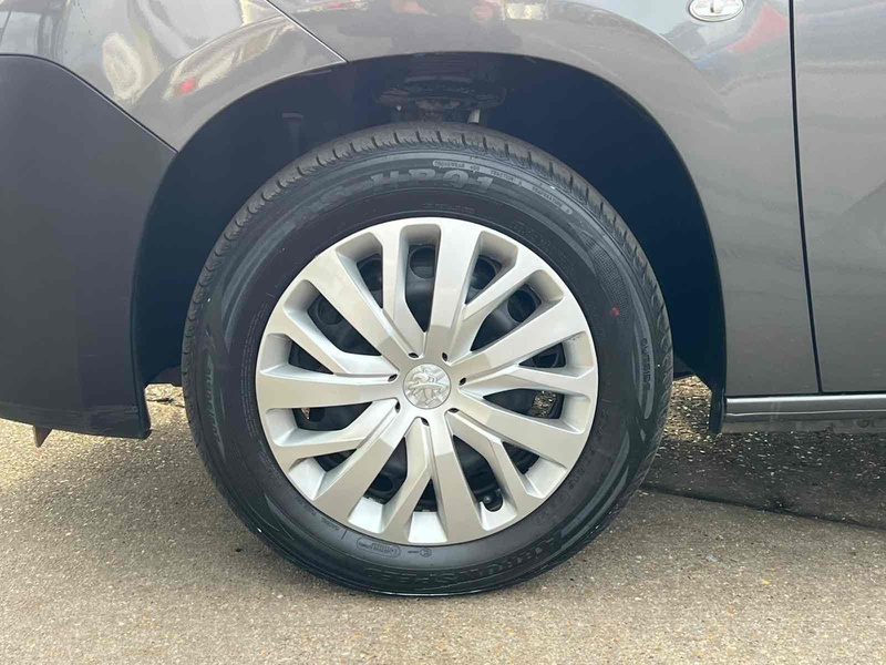 Peugeot Partner BlueHDi 1000 Professional Premium - U10002397