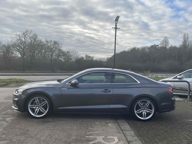 Audi A5 TFSI S line - U10002411