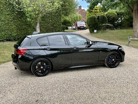 BMW 1 Series 3.0 M140i Shadow Edition Auto Euro 6 (s/s) 5dr - U10002430