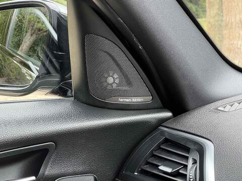 BMW 1 Series 3.0 M140i Shadow Edition Auto Euro 6 (s/s) 5dr - U10002430