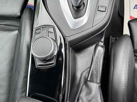 BMW 1 Series 3.0 M140i Shadow Edition Auto Euro 6 (s/s) 5dr - U10002430