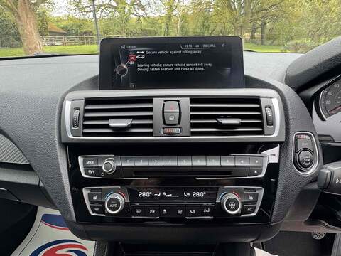 BMW M2 i - U10002434