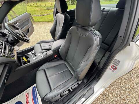 BMW M2 i - U10002434