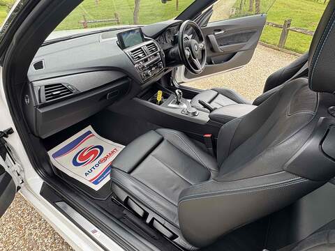 BMW M2 i - U10002434