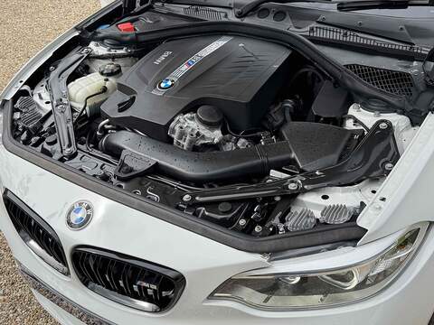 BMW M2 i - U10002434