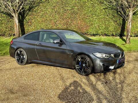 BMW M4 BiTurbo - U10002444