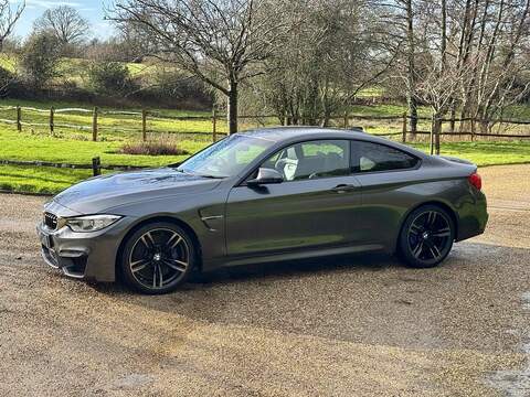 BMW M4 BiTurbo - U10002444