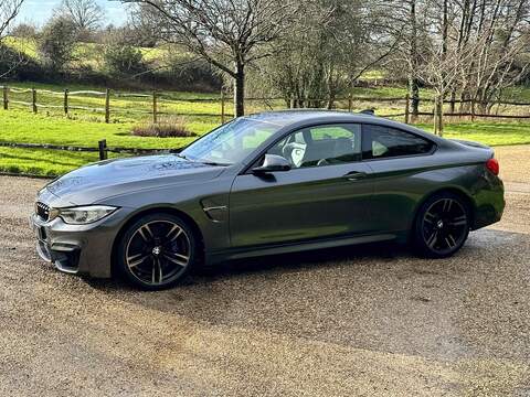 BMW M4 BiTurbo - U10002444