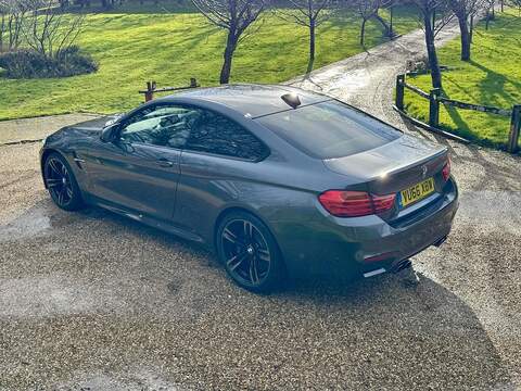 BMW M4 BiTurbo - U10002444