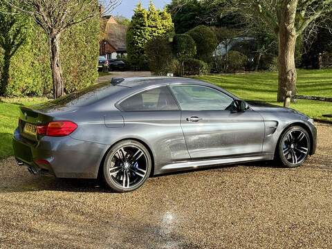 BMW M4 BiTurbo - U10002444