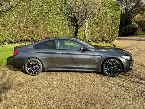 BMW M4 BiTurbo - U10002444