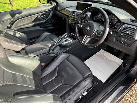 BMW M4 BiTurbo - U10002444