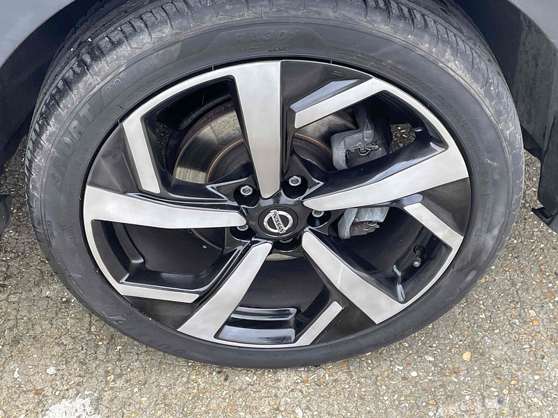 Nissan Qashqai DIG-T Tekna - U10002467