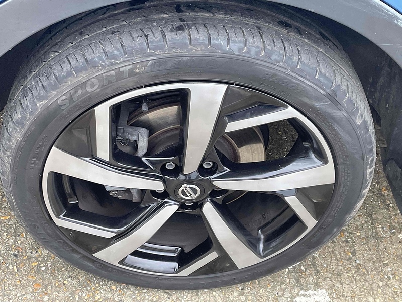 Nissan Qashqai DIG-T Tekna - U10002467