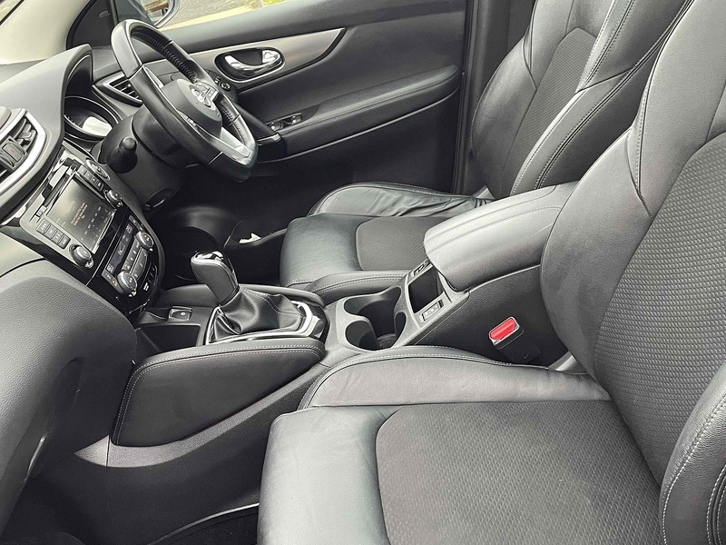 Nissan Qashqai DIG-T Tekna - U10002467