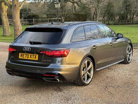 Audi A4 Avant TFSI Black Edition - U10002482