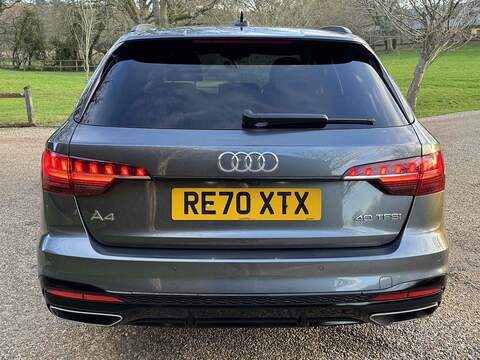 Audi A4 Avant TFSI Black Edition - U10002482